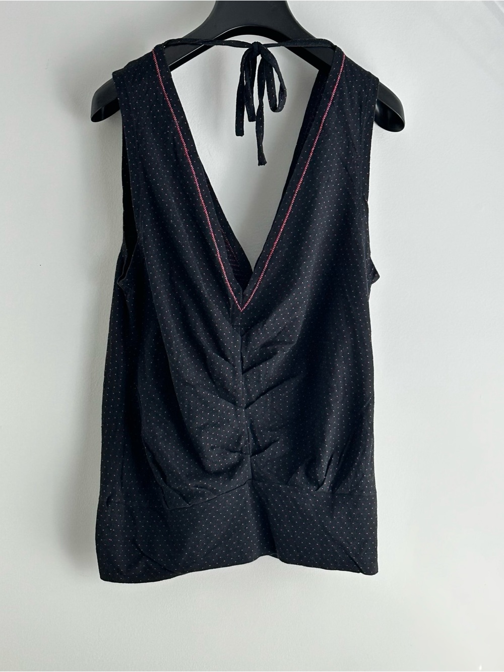 Y2k Black Sleeveless V-Neck Tie-Back Top with Pink Stitching M